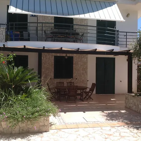 Sole Luna 카스트로